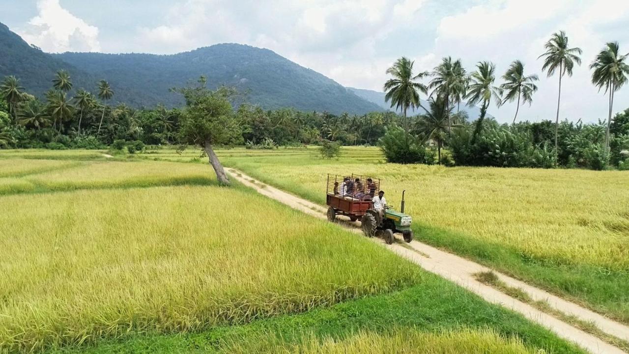 Coconut Escapes Villa Kurunegala Bagian luar foto