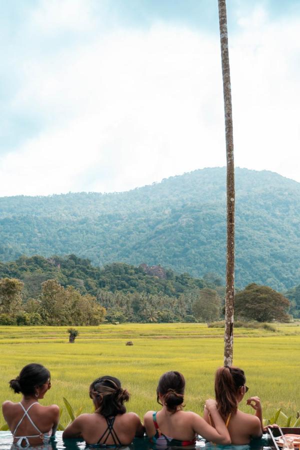 Coconut Escapes Villa Kurunegala Bagian luar foto